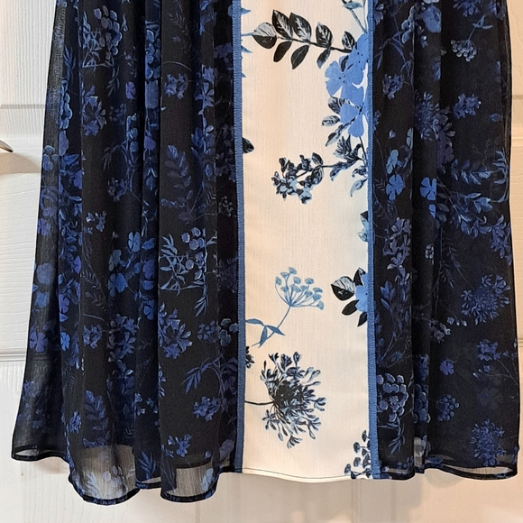 ADRIANNA PAPELL Blue/White/Black Sleeveless Dress - Picture 3 of 8